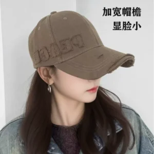widened brim retro holed hard top baseball cap for women showing off their face in spring and autumn outdoor sunshade big head peaked cap